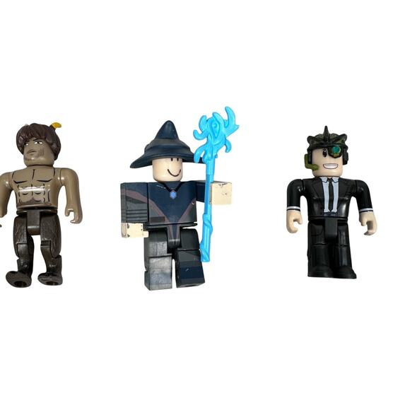Roblox Lot of 12 Action Figures with Accessories Collectable Toys NO CODES - Picture 5 of 8